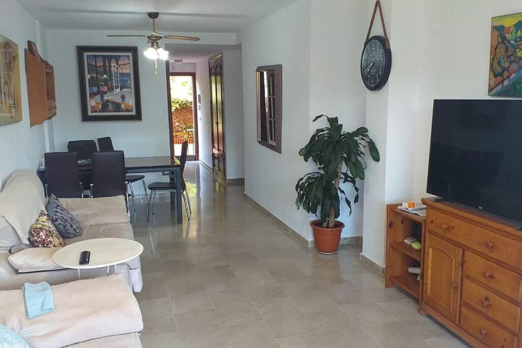شقة Planta Baja Cerca De La Playa Casares Costa المظهر الخارجي الصورة